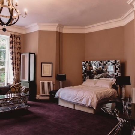 Haigh Hall Hotel Уиган Экстерьер фото