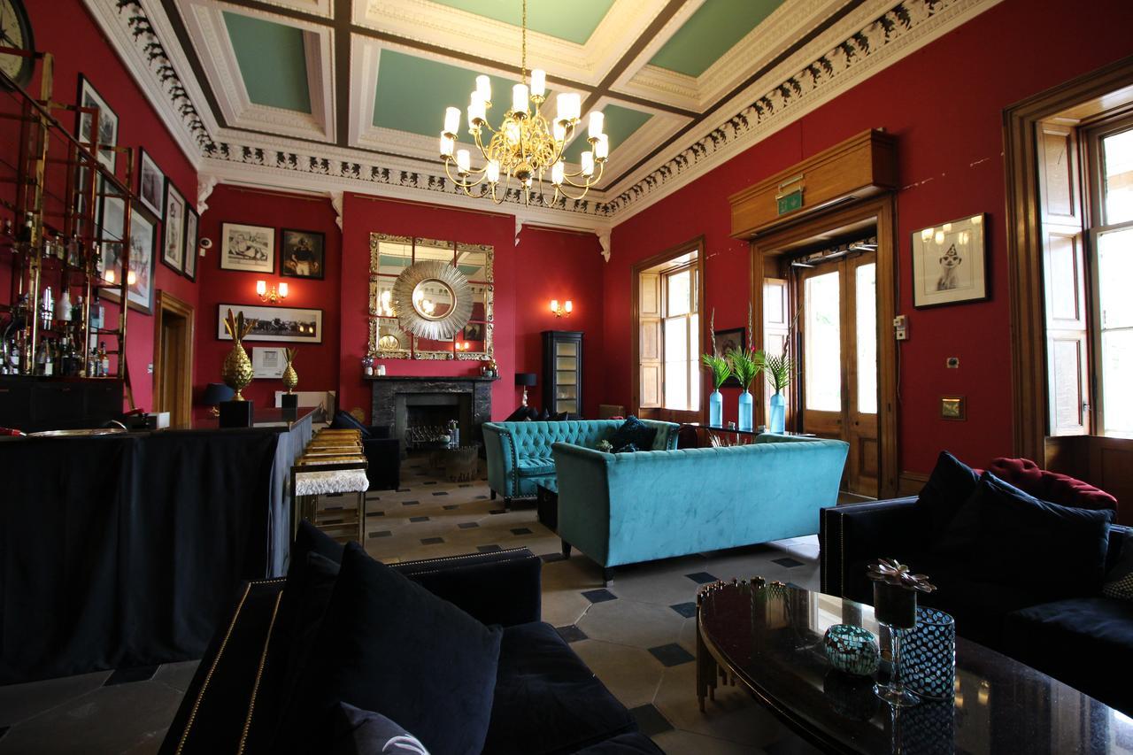 Haigh Hall Hotel Уиган Экстерьер фото